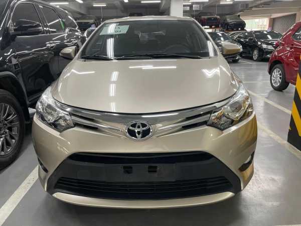 Toyota Vios 1.5G 2015 màu Nâu Vàng